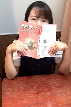 䂸